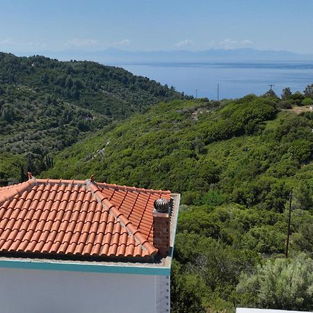 Iordanis House- Traditional House In Old Alonnisos Екстериор снимка